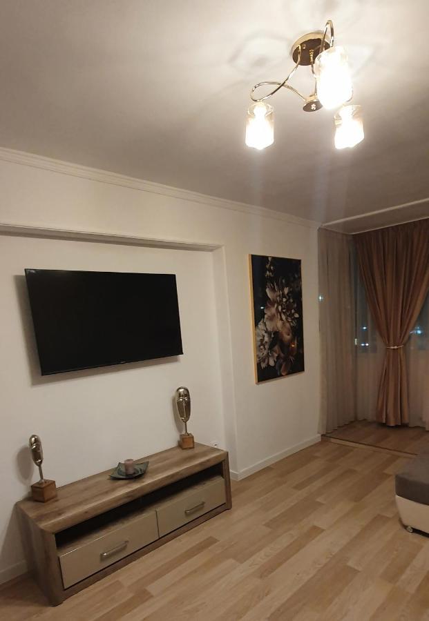 Rebecca Sweet Apartment Oradea Extérieur photo